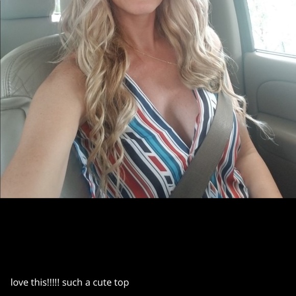 Almost gone✨ Trend stripe twist knot front  top - Picture 4 of 8